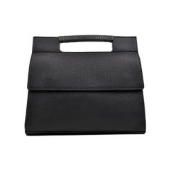 Skórzana torebka w kolorze czarnym - (S)32 x (W)26,5 x (G)12 cm. Czarne torebki klasyczne damskie Black Friday Bags, w paski, ze skóry, przez ramię, bez dodatków. W wyprzedaży za 259,95 zł.