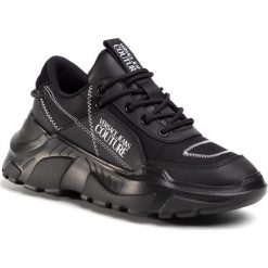 Sneakersy VERSACE JEANS COUTURE - E0VVBSC1 71365 899. Czarne półbuty damskie Versace Jeans Couture, z jeansu. Za 799,00 zł.