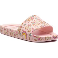 Klapki MELISSA - Mel Beach Slide 3Db II Inf 32541 Pink/Gold 51331. Różowe sandały dziewczęce Melissa, z tworzywa sztucznego, bez zapięcia. W wyprzedaży za 199,00 zł.