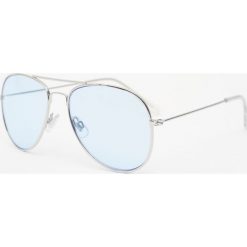 Okulary przeciwsłoneczne męskie: Okulary przeciwsłoneczne typu aviator z niebieskimi szkłami