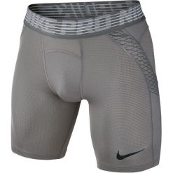 Nike Spodenki Kompresyjne M Np Hprcl Short Grey Xxl. Szare odzież termoaktywna męska marki Nike, xxl, z materiału, sportowe, outdoorowe. W wyprzedaży za 119,00 zł.