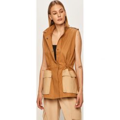 Vero Moda - Bezrękawnik. Pomarańczowe kurtki damskie Vero Moda, bez wzorów, z bawełny, bez kaptura. W wyprzedaży za 149,90 zł.
