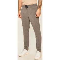 Only & Sons - Spodnie. Szare spodnie męskie Only & Sons, na co dzień, bez wzorów, z elastanu. Za 189,90 zł.