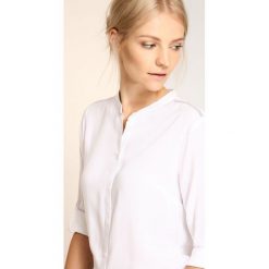 Koszula długi rękaw damska. Białe koszule damskie na zimę, eleganckie. W wyprzedaży za 29,99 zł.