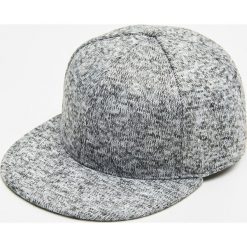 Czapka z daszkiem - Szary. Szare czapki męskie Cropp, bez wzorów. W wyprzedaży za 19,99 zł.