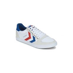 Buty Hummel SLIMMER STADIL LOW. Białe trampki i tenisówki damskie Hummel, bez wzorów, bez zapięcia. Za 259,00 zł.