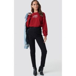 Cheap Monday Jeansy Donna Deep Black - Black. Czarne spodnie damskie z wysokim stanem marki Cheap Monday, z jeansu, z podwyższonym stanem. Za 202,95 zł.