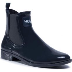Kalosze HUGO - Nolita Rain Bootie 50419674 10222177 01 Dark Blue 403. Niebieskie kalosze damskie HUGO, na imprezę, z tworzywa sztucznego, bez obcasa, bez zapięcia. Za 429,00 zł.