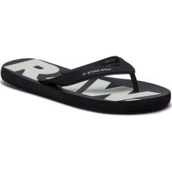 Klapki G-STAR RAW - Dend D14912-3593-964 Black/White. Czarne klapki męskie G-Star RAW, z tworzywa sztucznego, bez zapięcia. Za 109,00 zł.