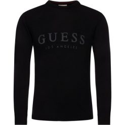 Sweter Guess M94R52 Z2HK0. Niebieskie swetry męskie Guess, xl, z aplikacjami, z wiskozy, klasyczne, z klasycznym kołnierzykiem, bez kaptura. W wyprzedaży za 189,00 zł.