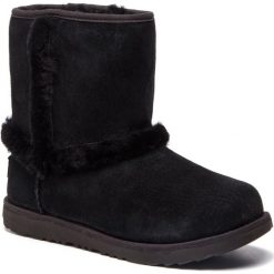 Buty UGG - K Hadley II Wp 1017332K K/Blk. Czarne kozaki damskie Ugg, na zimę, z wełny, bez zapięcia. Za 709,00 zł.