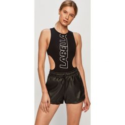 LaBellaMafia - Top. Czarne bluzki damskie LABELLAMAFIA, s, z nadrukiem, z elastanu, z okrągłym kołnierzem. Za 159,90 zł.