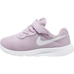 Nike buty chłopięce Tanjun (TD) 844868-500 33 fioletowe. Fioletowe buty chłopięce sportowe Nike, bez zapięcia. Za 169,00 zł.