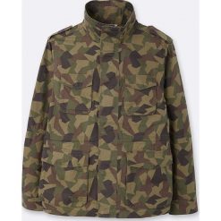 Kurtka w kolorze khaki. Brązowe płaszcze męskie Cyrillus, m, moro, bez kaptura. W wyprzedaży za 235,95 zł.