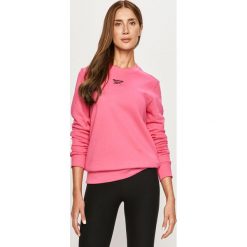 Reebok Classic - Bluza. Różowe bluzy damskie Reebok Classic, s, z aplikacjami, z elastanu, bez rękawów, bez kaptura. Za 179,90 zł.