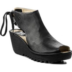 Sandały FLY LONDON - Yuzufly P500800000 Black. Czarne klapki damskie Fly London, bez wzorów, ze skóry, bez obcasa, na obcasie. W wyprzedaży za 369,00 zł.