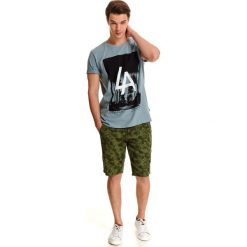 T-shirt krótki rękaw męski z nadrukiem, z printem. Zielone t-shirty męskie Top Secret, m, z nadrukiem, z bawełny, wakacyjne, bez kołnierzyka, krótkie. W wyprzedaży za 29,99 zł.
