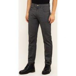 Spodnie materiałowe Pierre Cardin 30036. Szare jeansy męskie Pierre Cardin, m, bez wzorów. W wyprzedaży za 249,00 zł.