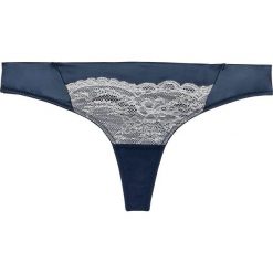 Stringi bonprix ciemnoniebieski. Niebieskie stringi bonprix, w koronkowe wzory, z bawełny. Za 34,99 zł.