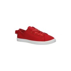 Buty Casu Czerwone trampki z kokardą wiązane wstążką H938-7. Czerwone trampki i tenisówki damskie marki Casu, bez wzorów, bez zapięcia. Za 39,99 zł.