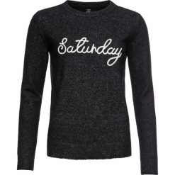 Sweter dzianinowy z aplikacją bonprix czarny melanż. Czarne swetry damskie bonprix, z aplikacjami, z dzianiny, bez rękawów, bez kaptura. Za 64,99 zł.
