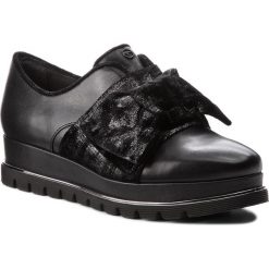 Półbuty TAMARIS - 1-24700-31 Black 001. Czarne półbuty damskie Tamaris, bez wzorów, ze skóry, bez obcasa, na płaskiej podeszwie, bez zapięcia. W wyprzedaży za 229,00 zł.