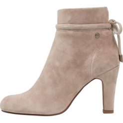 Botki damskie: DNA Footwear BV IMANI Botki na obcasie taupe