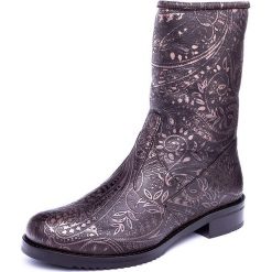 Botki Loriblu. Żółte botki damskie Loriblu, ze skóry, retro, bez obcasa, bez zapięcia. Za 2130,00 zł.