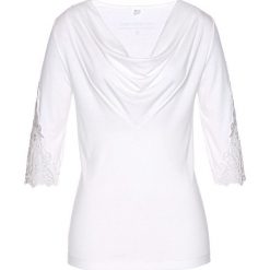 Shirt koronkowy, rękawy 3/4 bonprix biel wełny. Białe koszulki damskie bonprix, bez wzorów, z wełny, bez kołnierzyka, bez rękawów. Za 79,99 zł.