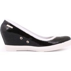 Półbuty na koturnie - skóra naturalna - model 024 - kolor czarny błyszczący. Czarne półbuty damskie Zapato, z nadrukiem, z jeansu, eleganckie, na wysokim obcasie, na platformie, bez zapięcia. W wyprzedaży za 173,40 zł.