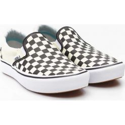 Kultowe Vansy COMFYCUSH SLIP ON VO4 w Szachownicę. Szare trampki i tenisówki damskie Molly.pl, bez wzorów, z gumy, bez zapięcia. Za 299,00 zł.