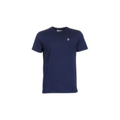T-shirty z krótkim rękawem Fila MEN SEAMUS tee ss. Niebieskie t-shirty męskie Fila, s, bez wzorów, bez kołnierzyka, krótkie. Za 129,00 zł.