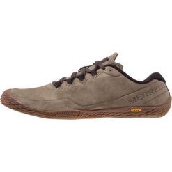 Merrell VAPOR GLOVE LUNA Obuwie do biegania neutralne dusty olive. Zielone buty do biegania męskie Merrell, z gumy. Za 549,00 zł.