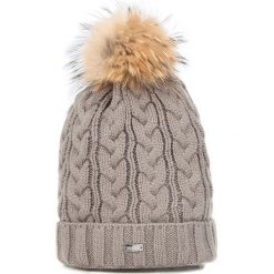 Czapka damska 87-HF-201-8. Szare czapki damskie Wittchen, na zimę, bez wzorów, z dzianiny. Za 89,90 zł.