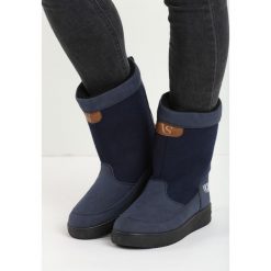 Granatowe Śniegowce Carry Power. Czarne buty zimowe damskie Born2be. Za 69,99 zł.