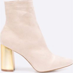 Public Desire - Botki. Szare botki damskie lity marki Public Desire, z materiału. W wyprzedaży za 129,90 zł.