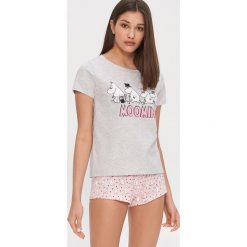 Dwuczęściowa piżama Moomins - Wielobarwny. Piżamy damskie House, s, bez wzorów, bez rękawów. Za 59,99 zł.