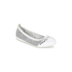Baleriny LPB Shoes CAPRICE. Białe baleriny damskie marki LPB Shoes, bez wzorów, bez obcasa. Za 139,30 zł.
