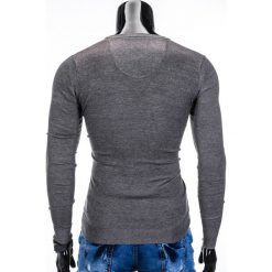 SWETER MĘSKI E74 - GRAFITOWY/MELANŻOWY. Szare swetry klasyczne męskie marki Ombre Clothing, s, z bawełny, klasyczne, z dekoltem w serek. Za 49,00 zł.