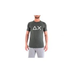 T-shirty z krótkim rękawem Sun68 T19151. Zielone t-shirty męskie SUN68, s, bez wzorów, bez kołnierzyka, krótkie. Za 198,01 zł.