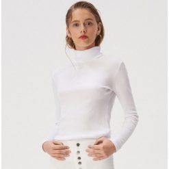 Bluzka basic z golfem - Biały. Białe bluzki damskie Sinsay, xl, bez wzorów, bez rękawów. Za 29,99 zł.