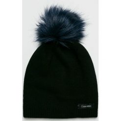 Calvin Klein - Czapka. Czarne czapki zimowe damskie marki Calvin Klein, z dzianiny. Za 199,90 zł.