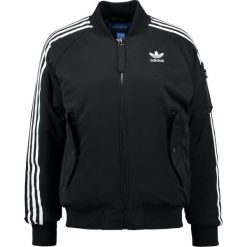 Adidas Originals SHORT Kurtka Bomber black. Czarne marynarki damskie adidas Originals, bez wzorów, z bawełny. W wyprzedaży za 356,95 zł.