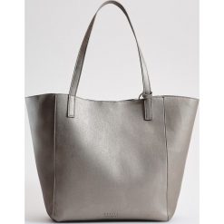 Torebka shopper z kosmetyczką - Złoty. Żółte kosmetyczki damskie Mohito, bez wzorów. Za 99,99 zł.