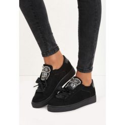 Czarne Buty Sportowe Rebellious. Czarne buty sportowe damskie Born2be, z aplikacjami, sportowe. Za 29,99 zł.