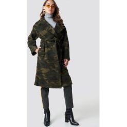 NA-KD Trend Płaszcz moro - Green,Multicolor. Zielone płaszcze damskie pastelowe NA-KD Trend, moro, z poliesteru. Za 647,95 zł.