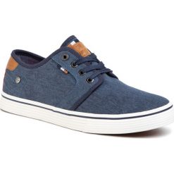 Tenisówki WRANGLER - Odyssey Derby WM01040A Royal 014. Niebieskie półbuty męskie Wrangler, bez wzorów, z gumy, eleganckie, bez zapięcia. Za 199,00 zł.