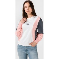 Calvin Klein Bluza Biały. Białe bluzy damskie Calvin Klein, m, z nadrukiem, z bawełny, bez rękawów, bez kaptura. Za 497,95 zł.