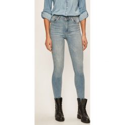 Tally Weijl - Jeansy Woven. Niebieskie jeansy damskie TALLY WEIJL, bez wzorów, z elastanu, z podwyższonym stanem. W wyprzedaży za 99,90 zł.