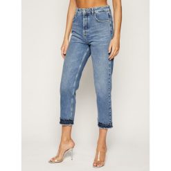 Jeansy Boyfriend Patrizia Pepe 8J0791/A1WZA-C771. Niebieskie jeansy damskie Patrizia Pepe. W wyprzedaży za 369,00 zł.